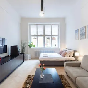 Luxury Apartment On Old Town Square Appartamento Praga